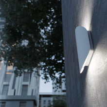 Load image into Gallery viewer, Remy Outdoor LED Wall Light in Outside Area.