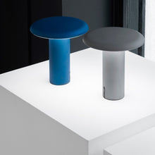 Load image into Gallery viewer, Takku LED Table Lamp in Detail.