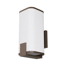 Load image into Gallery viewer, Braxton Wall Light in Detail.