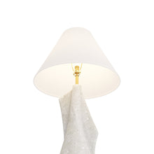 Load image into Gallery viewer, Bruce Table Lamp in Detail.