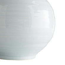 Load image into Gallery viewer, Lacey Table Lamp in Detail.