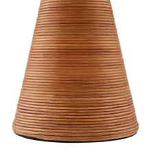 Load image into Gallery viewer, Palista Table Lamp in Detail.