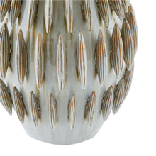 Load image into Gallery viewer, Pawnee Table Lamp in Detail.