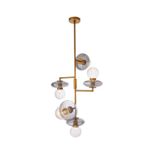 Load image into Gallery viewer, Pimpri Chandelier in Detail.
