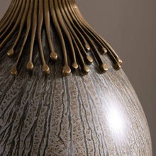 Load image into Gallery viewer, Wilhelm Table Lamp in Detail.