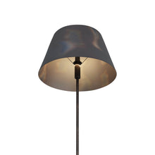 Load image into Gallery viewer, Xena Floor Lamp in Detail.