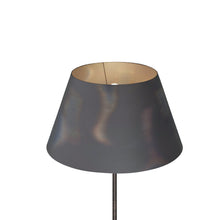 Load image into Gallery viewer, Xena Floor Lamp in Detail.