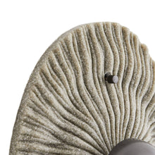 Load image into Gallery viewer, Yesenia LED Wall Light in Detail.