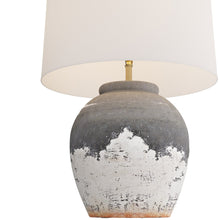 Load image into Gallery viewer, Yukon Table Lamp in Detail.