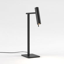 Load image into Gallery viewer, Leda Table Lamp in Detail.