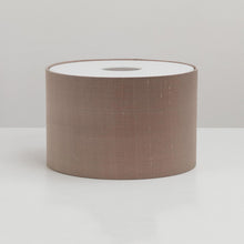 Load image into Gallery viewer, Ravello Table Lamp in Detail.