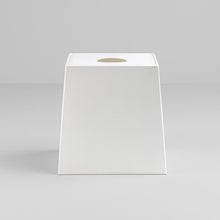 Load image into Gallery viewer, Ravello Table Lamp in Detail.