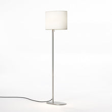 Load image into Gallery viewer, Venn Floor Lamp in Detail.