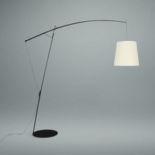 Load image into Gallery viewer, Robin Floor Lamp in Detail.