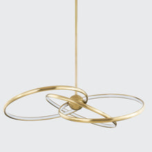 Load image into Gallery viewer, Alula LED Chandelier in Detail.