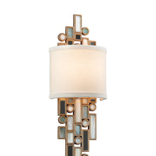 Load image into Gallery viewer, Dolcetti Wall Light in Detail.
