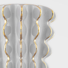 Load image into Gallery viewer, Esperanza Wall Light in Detail.