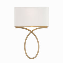 Load image into Gallery viewer, Brinkley Wall Light in Detail.