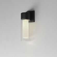 Load image into Gallery viewer, Dram Outdoor Wall Light in Detail.