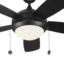 Load image into Gallery viewer, Discus Classic LED Ceiling Fan in Detail.