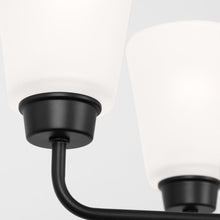 Load image into Gallery viewer, Kerrville Chandelier in Detail.
