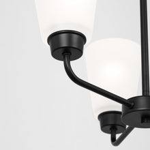Load image into Gallery viewer, Kerrville Chandelier in Detail.