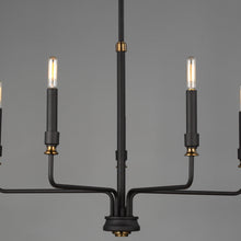 Load image into Gallery viewer, Oliver Chandelier in Detail.