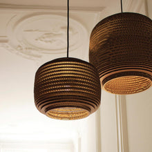 Load image into Gallery viewer, Ausi Pendant Light in room.