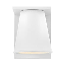 Load image into Gallery viewer, Hans Outdoor Wall Light in Detail.
