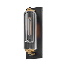 Load image into Gallery viewer, Lourde Outdoor Wall Light in Detail.
