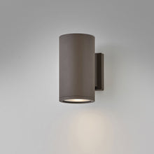 Load image into Gallery viewer, Silo Outdoor Wall Light in Detail.