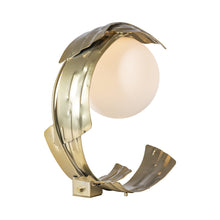 Load image into Gallery viewer, Crest Table Lamp in Detail.