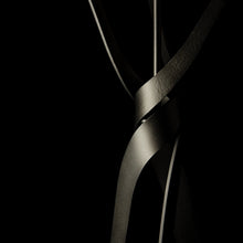 Load image into Gallery viewer, Tryst Floor Lamp in Detail.
