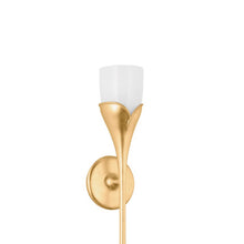 Load image into Gallery viewer, Bellerose Wall Light in Detail.