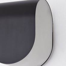 Load image into Gallery viewer, Briarwood LED Wall Light in Detail.