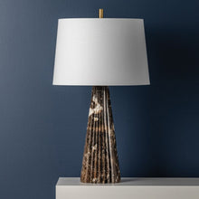 Load image into Gallery viewer, Fanny Table Lamp in Detail.