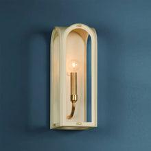 Load image into Gallery viewer, Lincroft Wall Light in Detail.