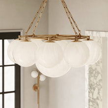 Load image into Gallery viewer, Thornwood Chandelier in Detail.
