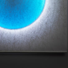 Load image into Gallery viewer, Moodmoon LED Wall Light in Detail.