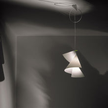 Load image into Gallery viewer, Willydilly Pendant Light in Detail.