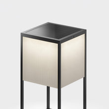 Load image into Gallery viewer, Fil Outdoor LED Solar Portable Floor Lamp in Detail.