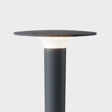 Load image into Gallery viewer, Lix Spike Outdoor LED Solar Bollard in Detail.