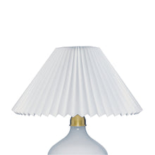 Load image into Gallery viewer, 314 Table Lamp in Detail.