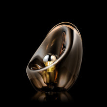 Load image into Gallery viewer, Lightbody Table Lamp in Detail.