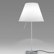 Load image into Gallery viewer, Costanza Table Lamp in Detail.