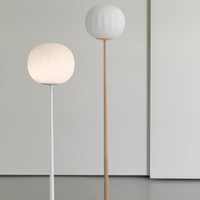 Load image into Gallery viewer, Lita Floor Lamp in Detail.