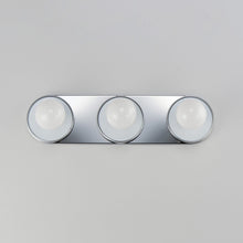 Load image into Gallery viewer, Hollywood Wall Light in Detail.