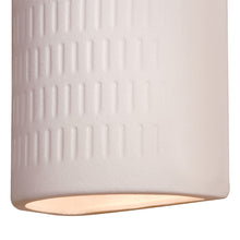 Load image into Gallery viewer, 564-1 Outdoor Wall Light in Detail.