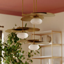 Load image into Gallery viewer, Allida Pendant Light in Detail.