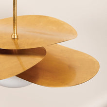 Load image into Gallery viewer, Allida Pendant Light in Detail.